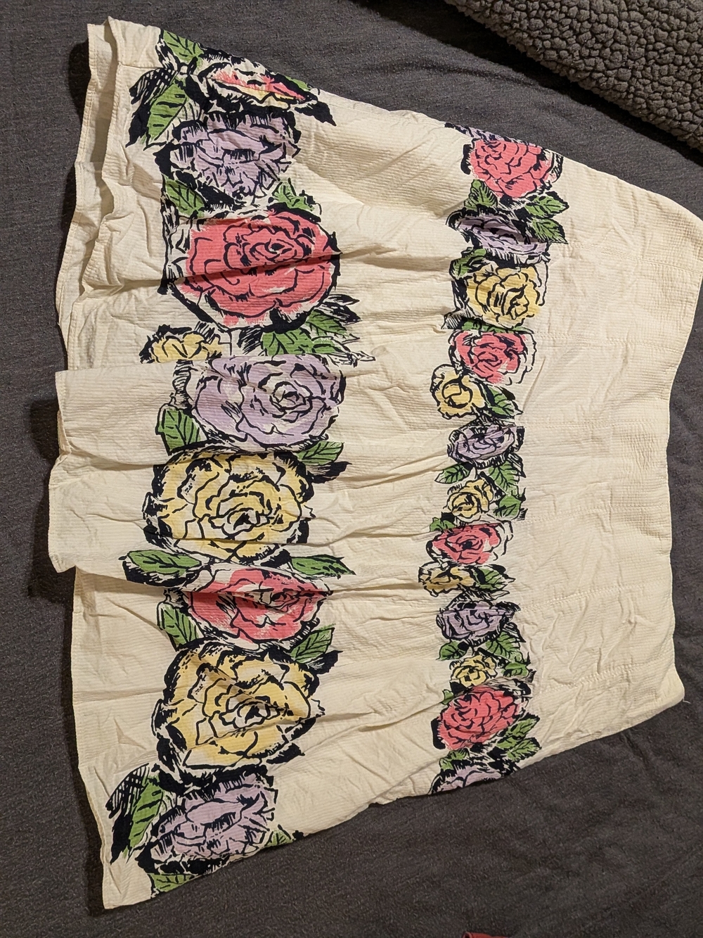 LOFT Cream Roses Women's Skirt - Picture 5 of 5